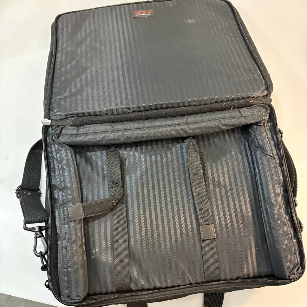 Tumi Black Ballistic Nylon Overnighter Briefcase 2671D3 Luggage Tag & Strap